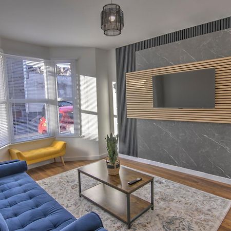 Stunning Brand New Home In St George Бристоль Экстерьер фото
